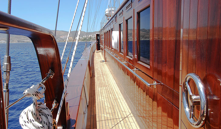 custom luxury yacht